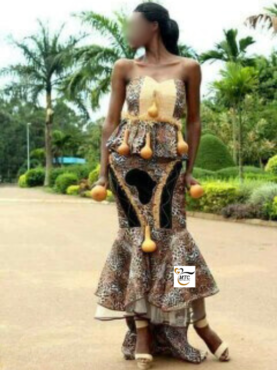 Traditional Outfit with Gourds for Women